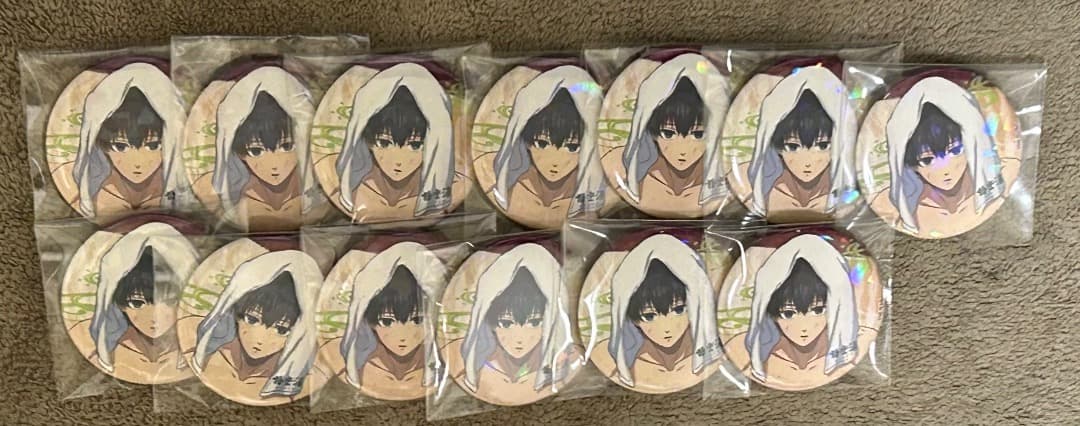 潔世一 極楽湯 缶バッジ 81個