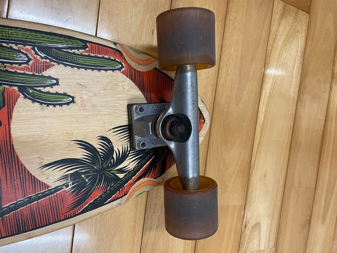 GLOBE サーフスケートボード