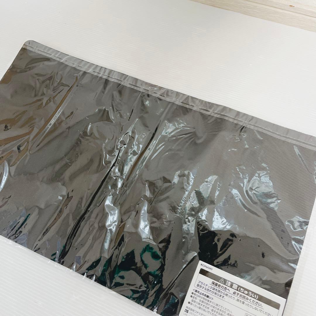 未開封　遊戯王の日　白き龍の威光　プレイマット　青眼の白龍