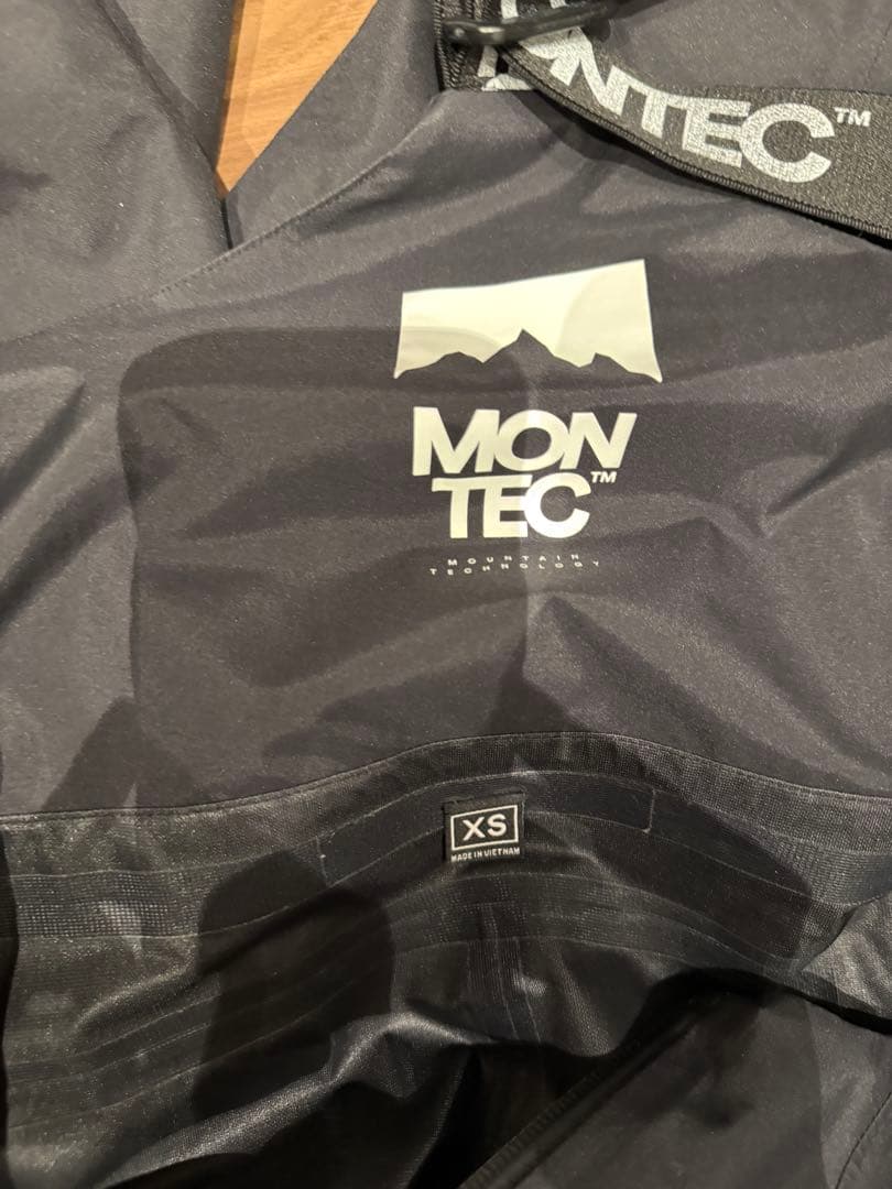 MONTEC モンテック　メンズ　Fenix xsサイズ　上下セット