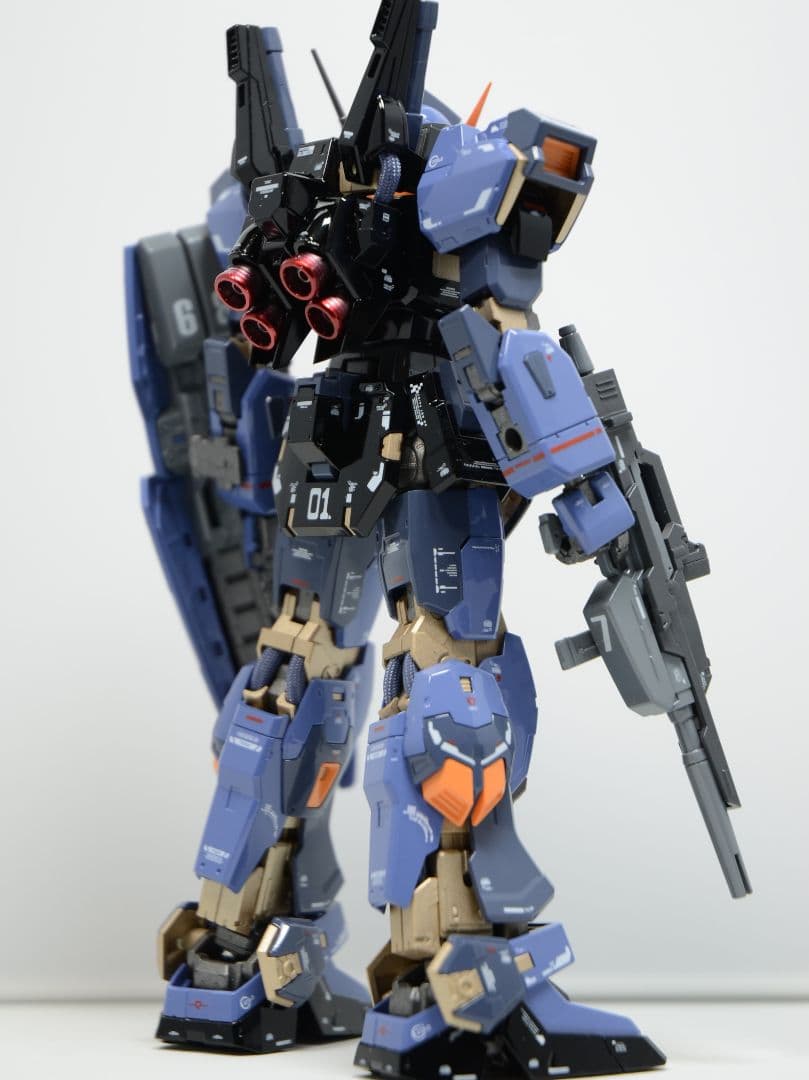RG ガンダムマークII 塗装 完成品 バンダイ ガンプラ 1/144