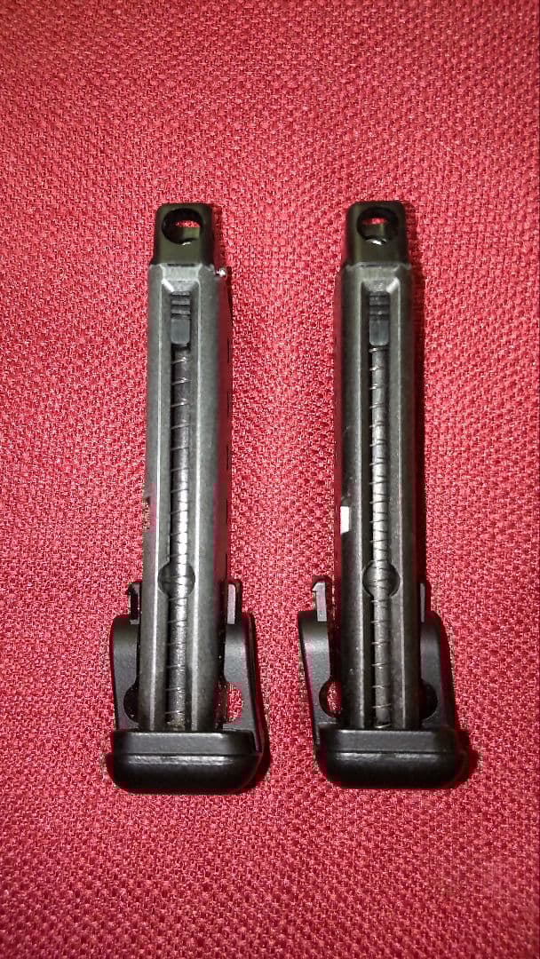 東京マルイ CURVE(カーヴ)　予備マガジン付き