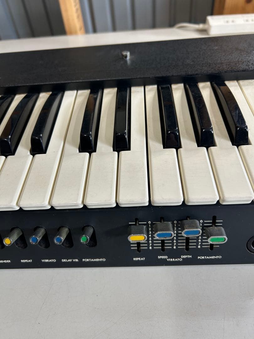 mini KORG-700S アナログシンセサイザー