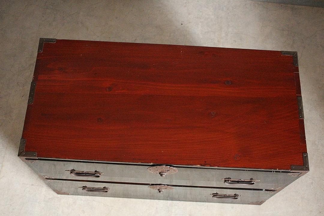 綺麗な丸金具庄内箪笥　2段　タンス　収納　古家具　古民家　時代家具