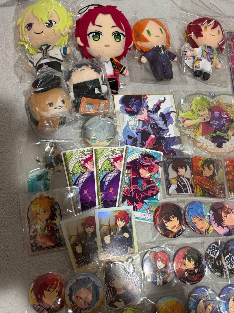 あんスタ グッズ まとめ売り 大量 190点 缶バッジ アクリルスタンド など