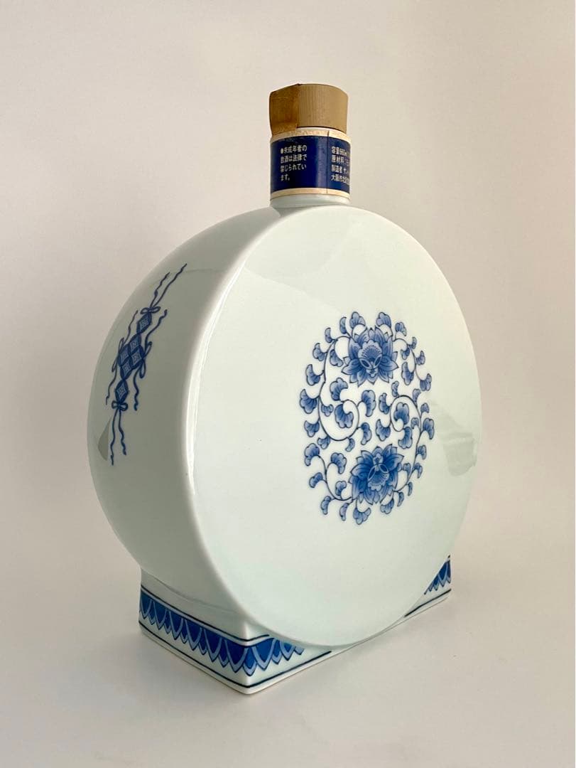 サントリー ウイスキー 響 SUNTORY WHISKY 陶器 未開栓 未開封