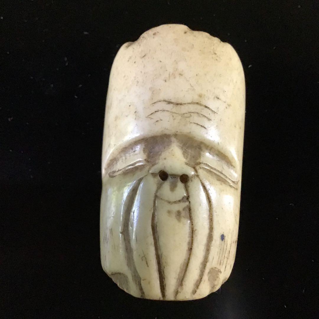 根付　「アイヌ」　日本ホンシュウ鹿角材質　素朴な根付　　　N13