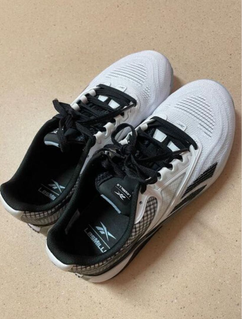 Reebok lesmills シューズ