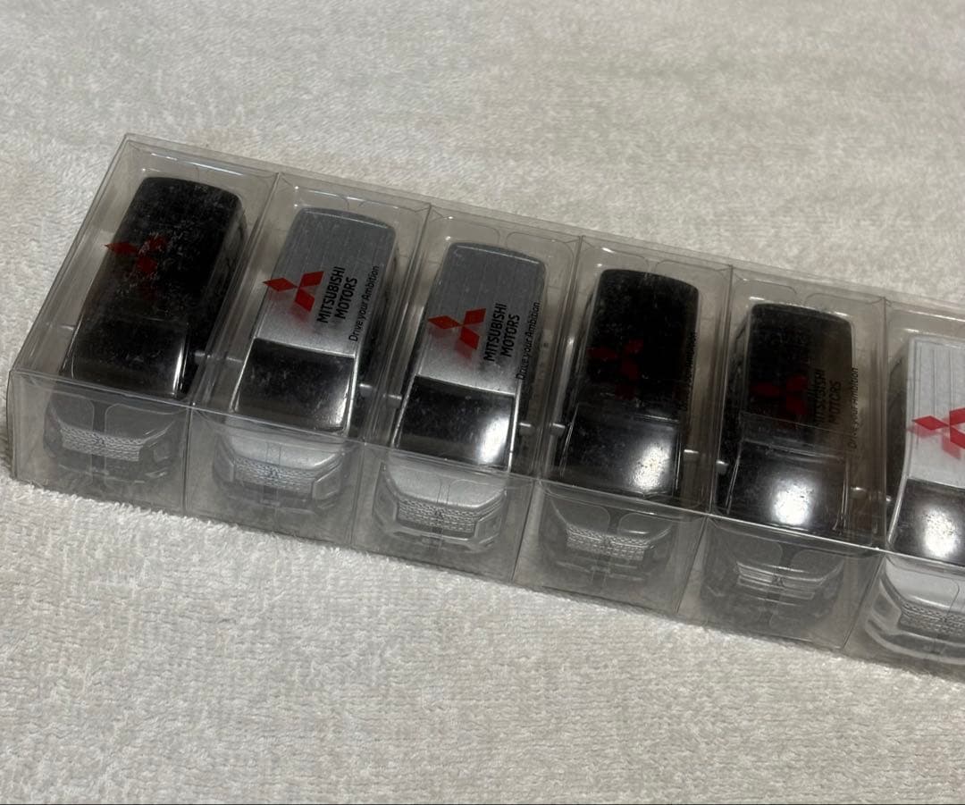 【非売品】三菱 デリカD:5ミニカーセット