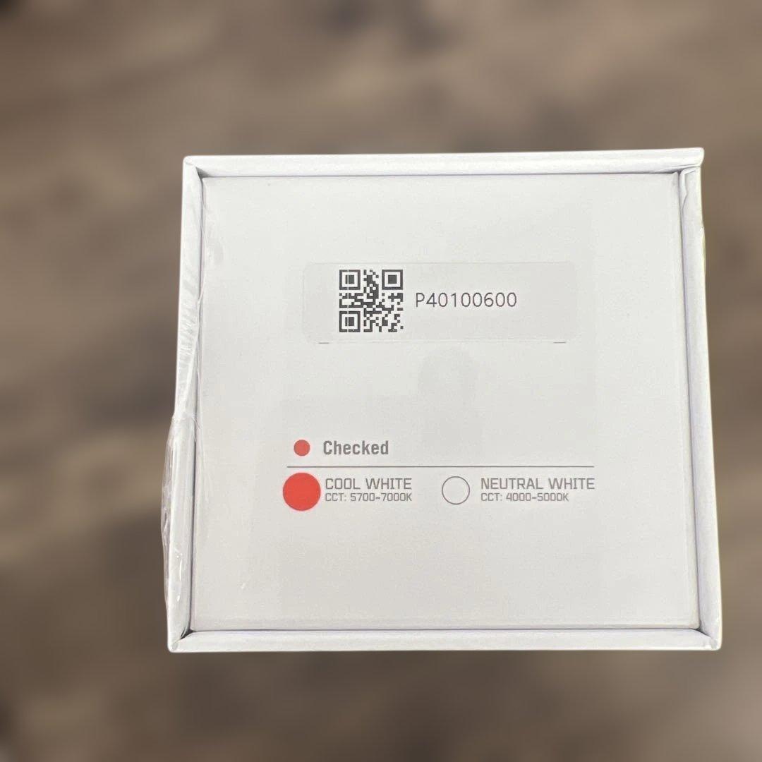 261255OLIGHT Seeker 4 Pro LEDライト