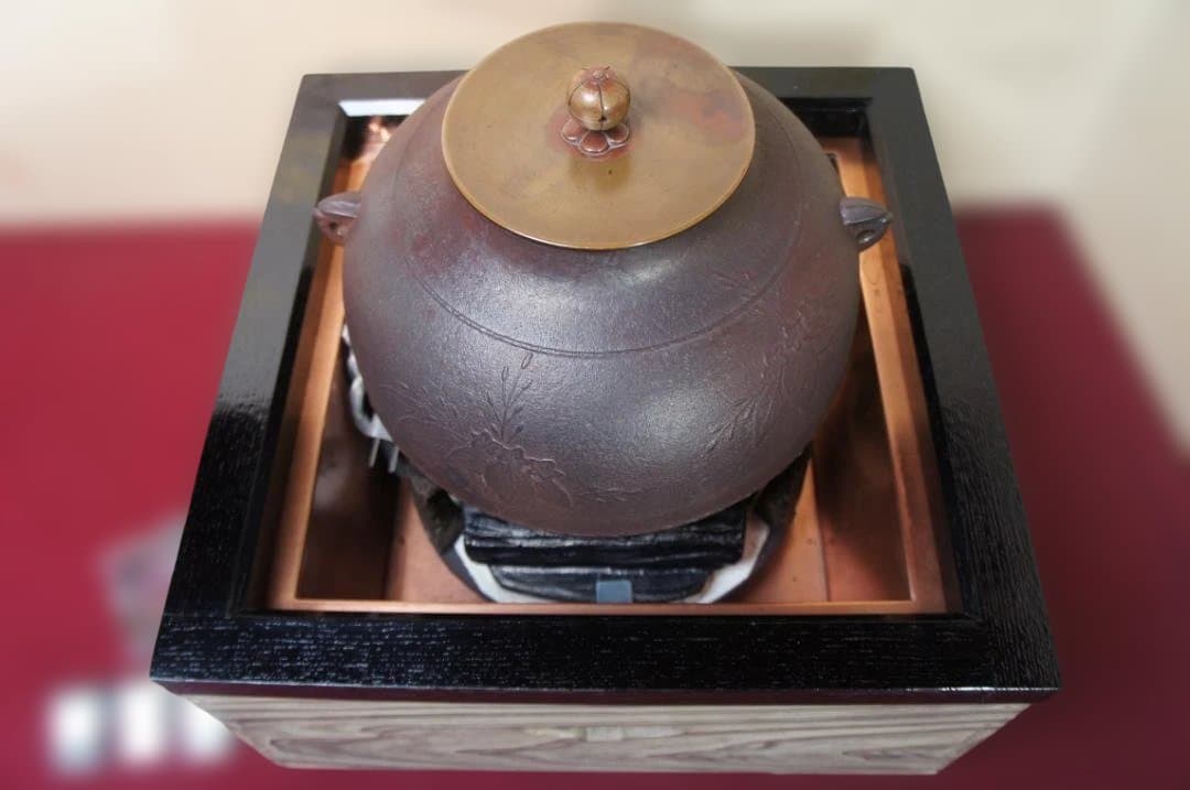 ☆焼杉置炉 国宝敬典 桐地紋真形釜釜鐶 置炉用600w炭型電熱器送料込み