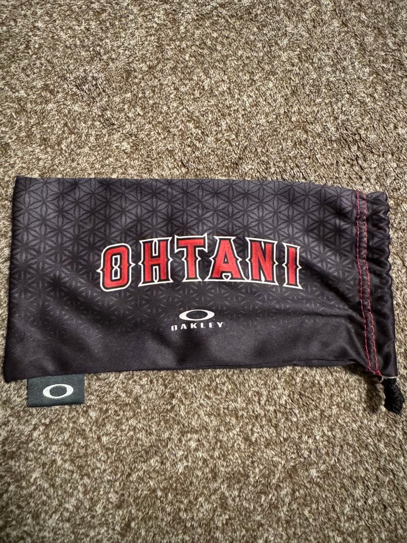 OAKLEYサングラス大谷モデル