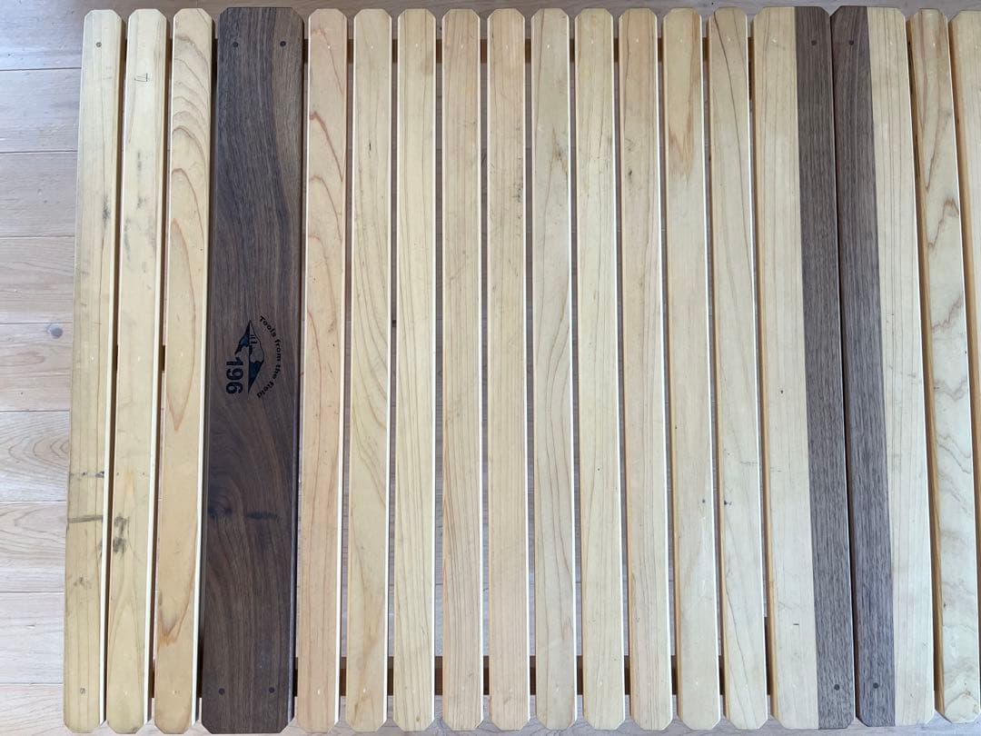 196 KUROSON370 折りたたみアウトドアテーブル