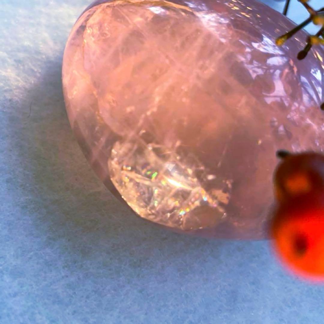 Q-1 【高品質】虹入りローズクォーツ ピンク　165g