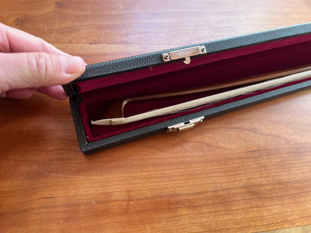 【ハードケース付】チェロ弓 F.Vincent A Lyon（角弓） 81.1g