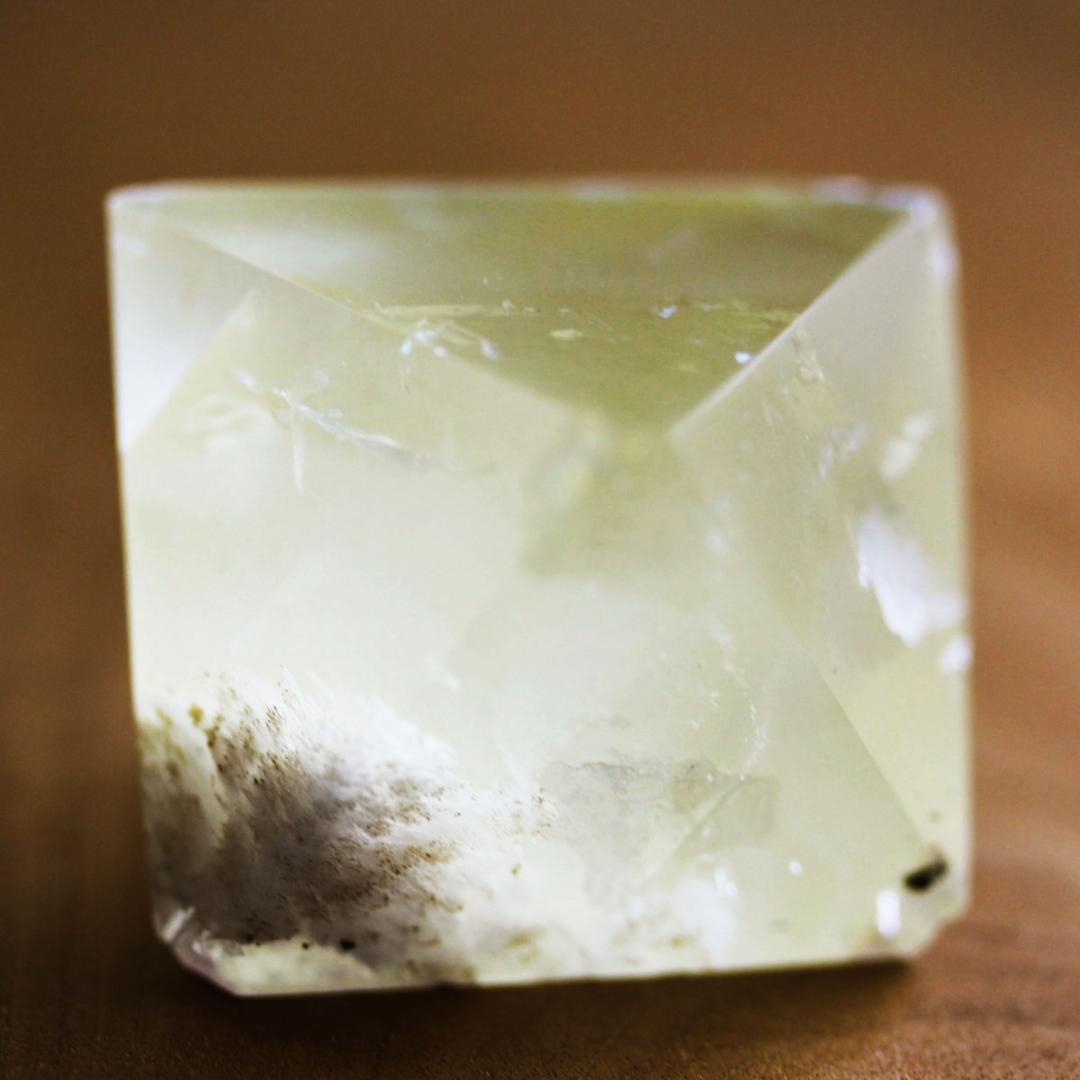 クリームイエロー 82g イリノイ産　フローライト 蛍石　八面体　原石　蛍石