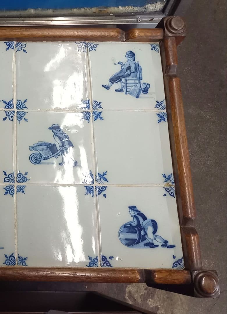 希少　アンティーク　オランダ　デルフト　タイル　サイドテーブル　引き出し付