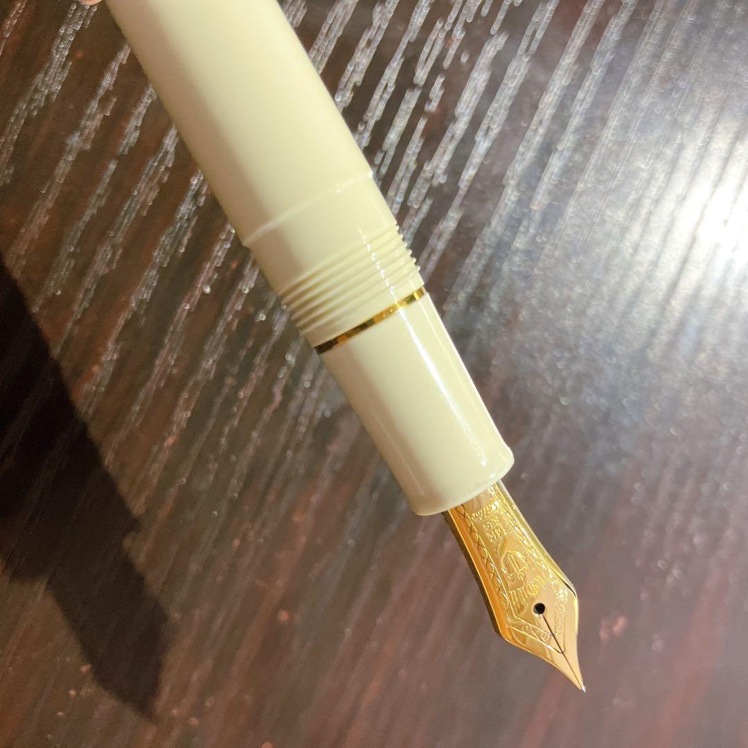 セーラー万年筆 プロフィットスタンダード EF アイボリー