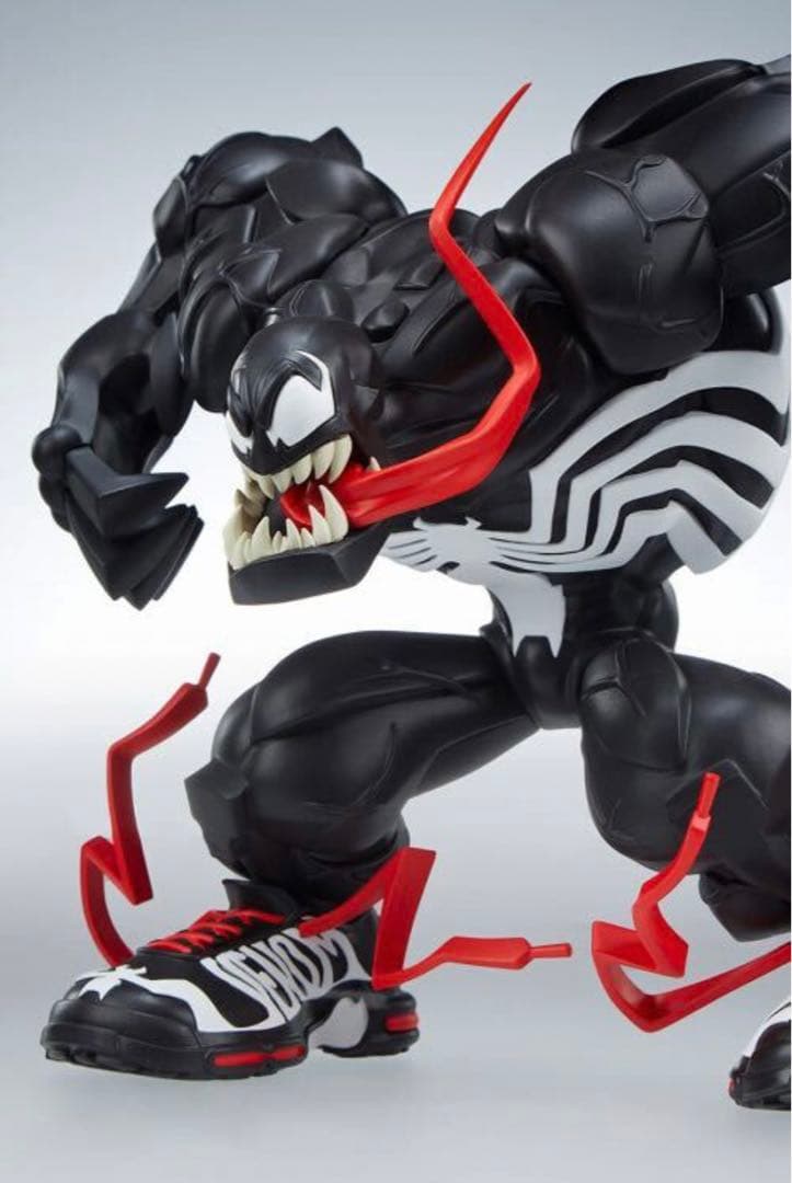 アンルーリー・インダストリーズ トレイシー・トゥベラ スタチュー MARVEL