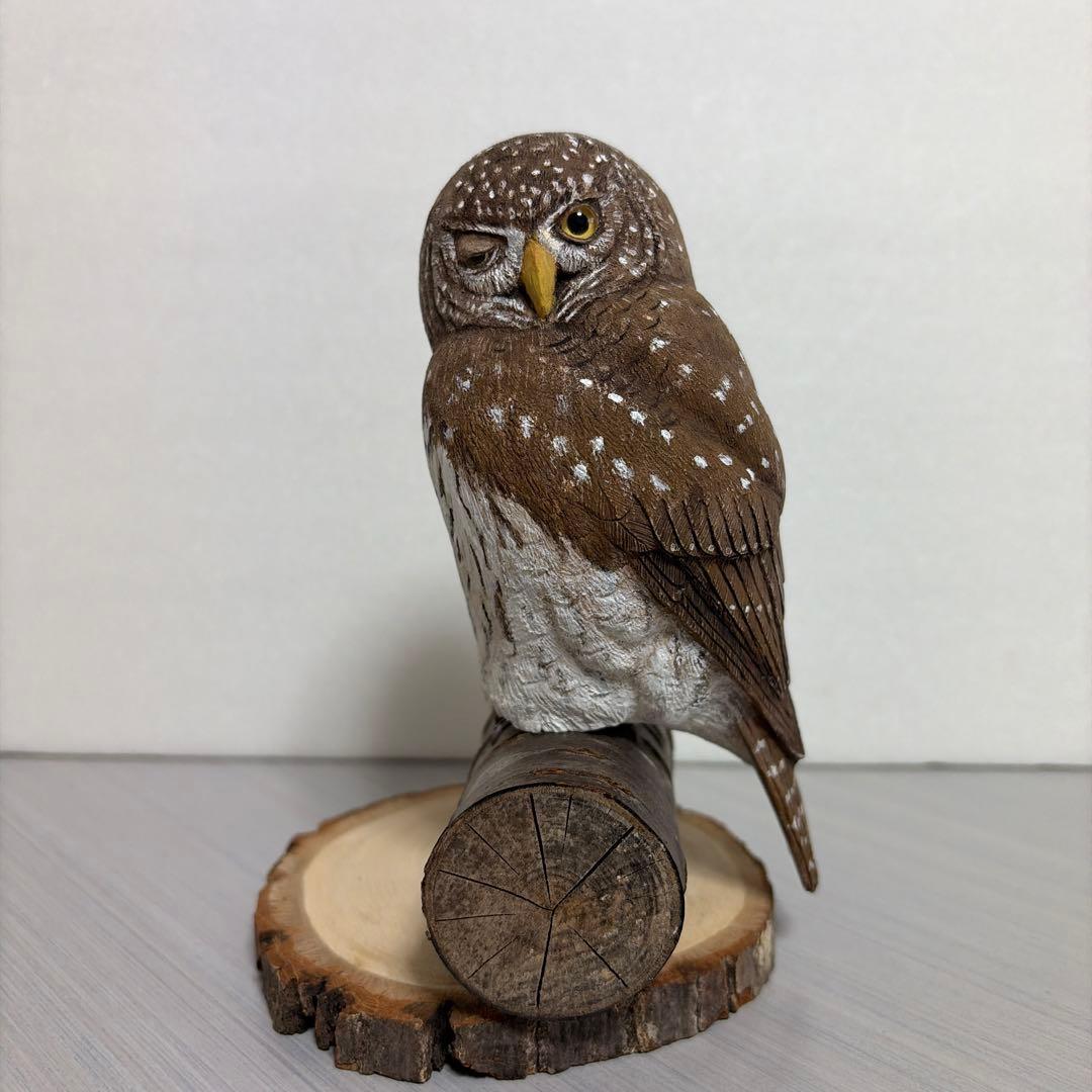 スズメフクロウ　バードカービング 木彫りの野鳥　野鳥彫刻