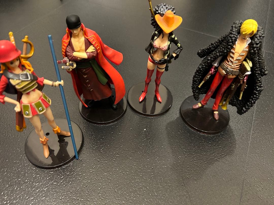ワンピース フィギュア 4体セット 激レア 土台付き