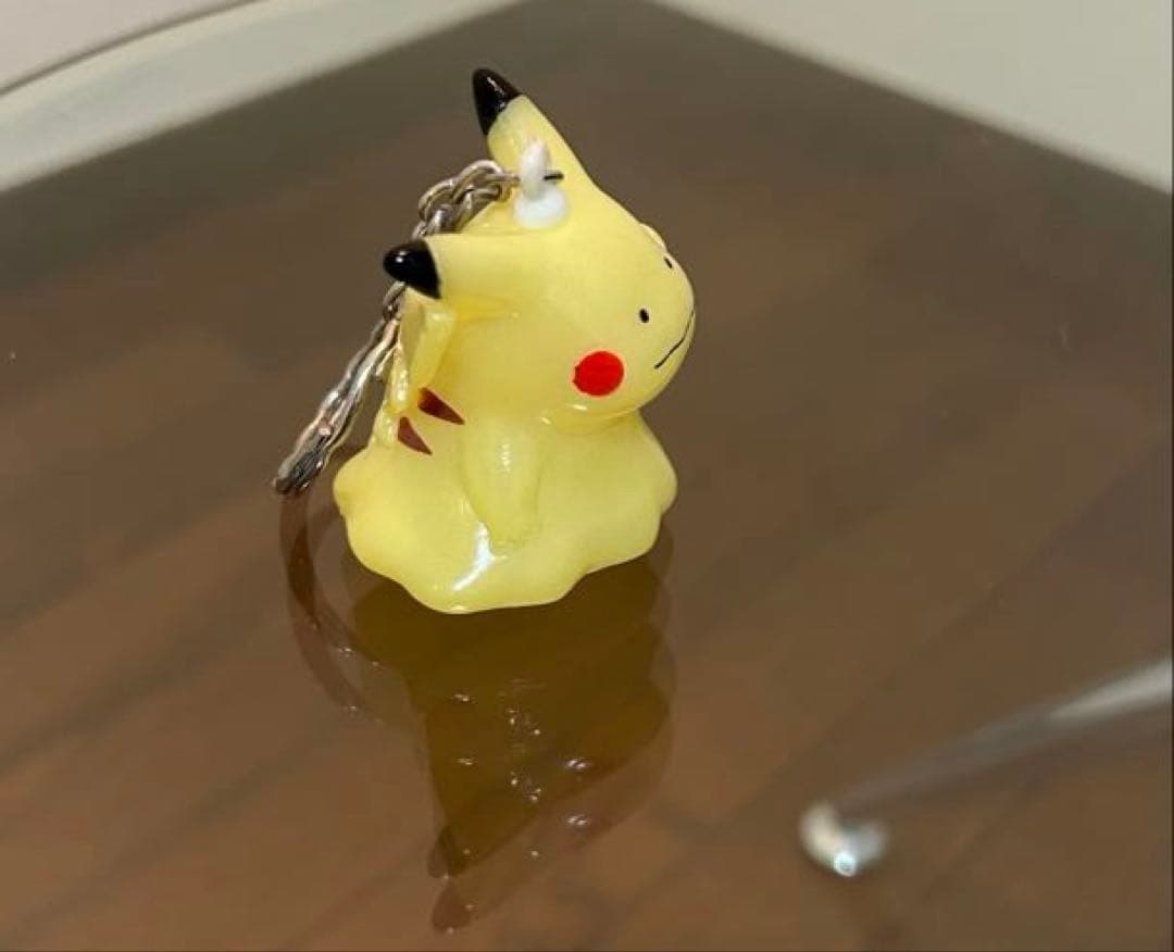 【セール・希少】ピカチュウ へんしんメタモン キーホルダー ポケモン