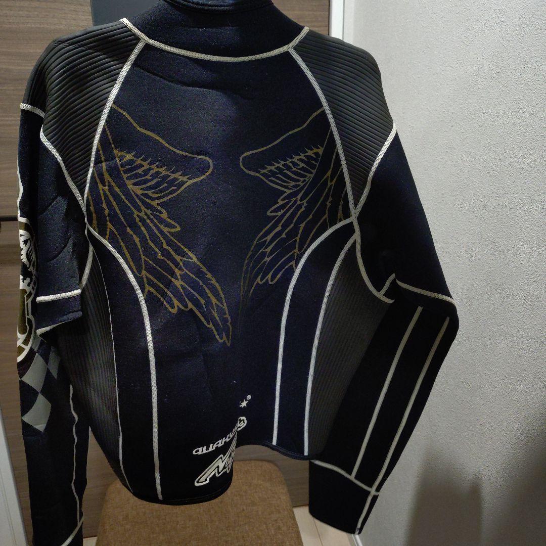 QUAKYSENSE　ウェットスーツXLサイズ