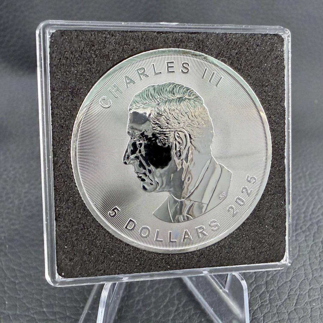 メイプルリーフ 銀貨 カラー 美女と野獣 コングをなだめる女性 1オンス 1oz