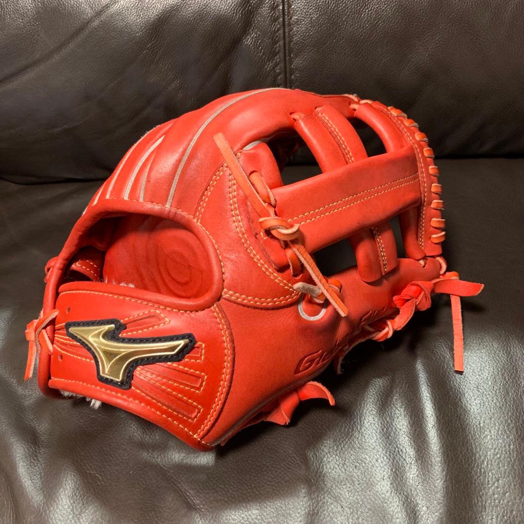 ミズノ　グローバルエリート　軟式内野手用グローブ