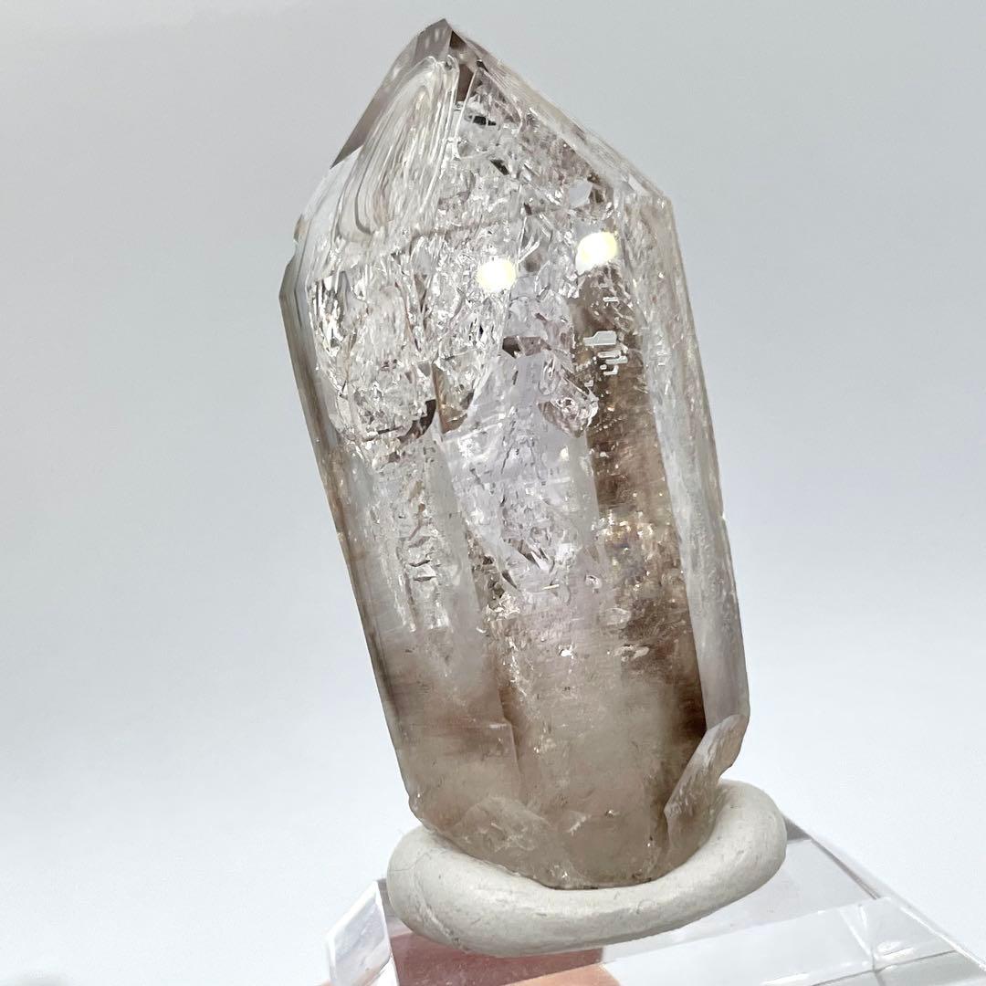 ナミビア Goboboseb産 クォーツ(水晶) 鉱物標本