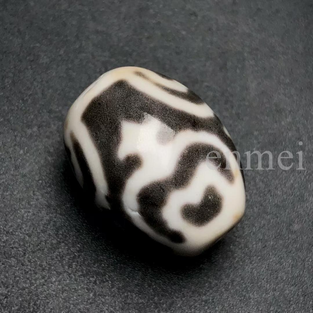 中国古美術・藏區回流・老料高油・達洛製・宝瓶天珠・西蔵工芸・瑪瑙・闢邪消災・根付