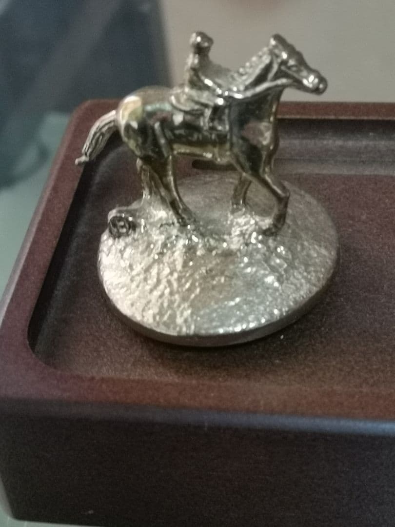 ブラントンBLANTON'S専用台座と貴重なゴールドキャップ全種類