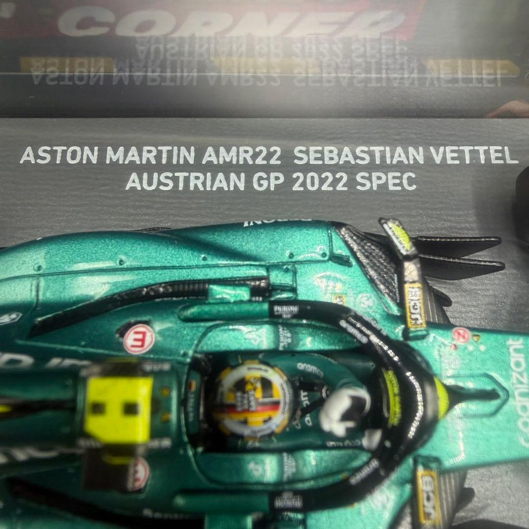 スパーク 1/43 Sベッテル BUZZIN’CORNERモデル鈴鹿 AMR22