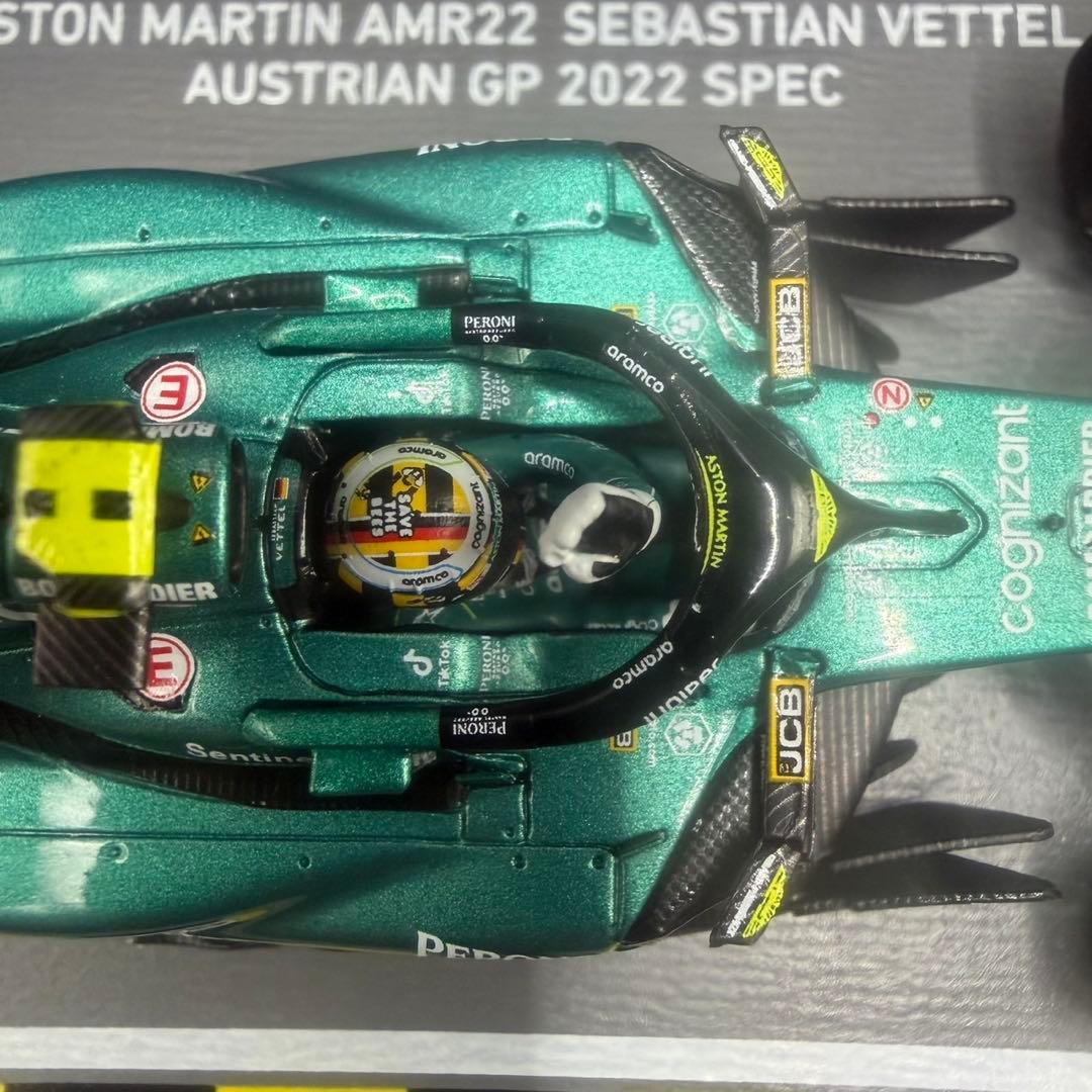 スパーク 1/43 Sベッテル BUZZIN’CORNERモデル鈴鹿 AMR22