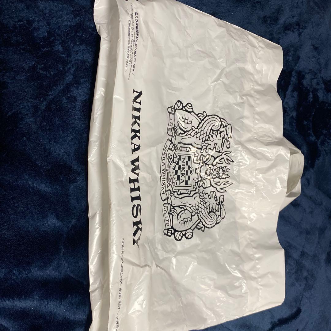 【未開封】NIKKA 鶴 ウイスキー 700ml 専用パッケージ付き