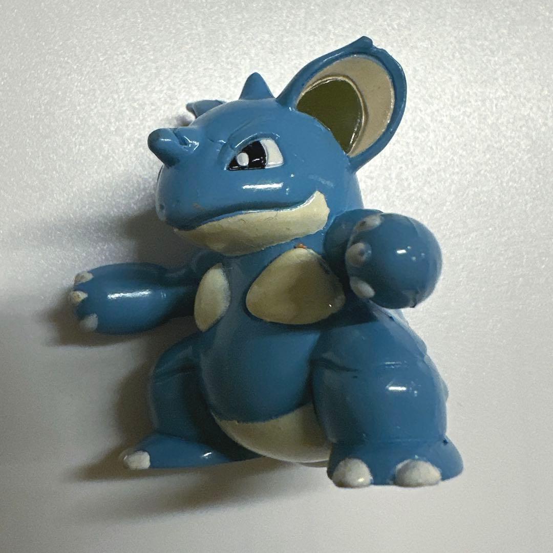 希少！【初期】 モンコレ　ニドラン♀ ニドリーノ　ニドクイーン