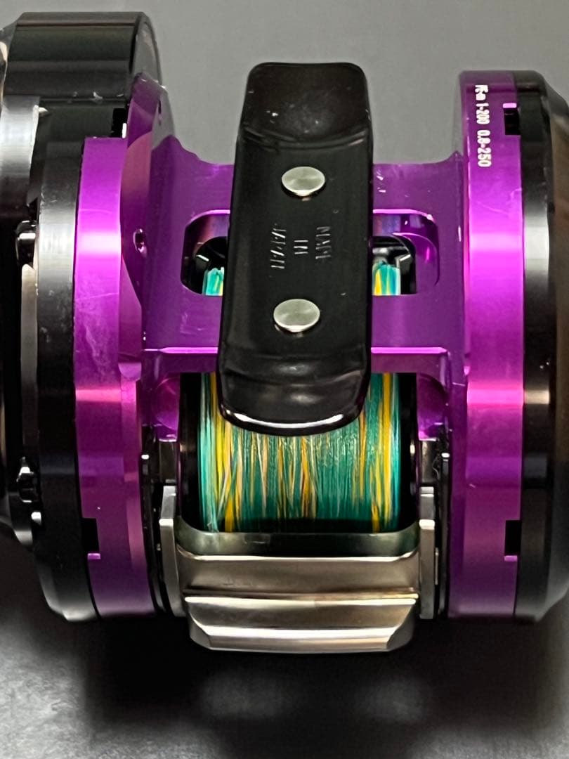 DAIWA鏡牙100SH 太刀魚ジギング用リール（右巻き）