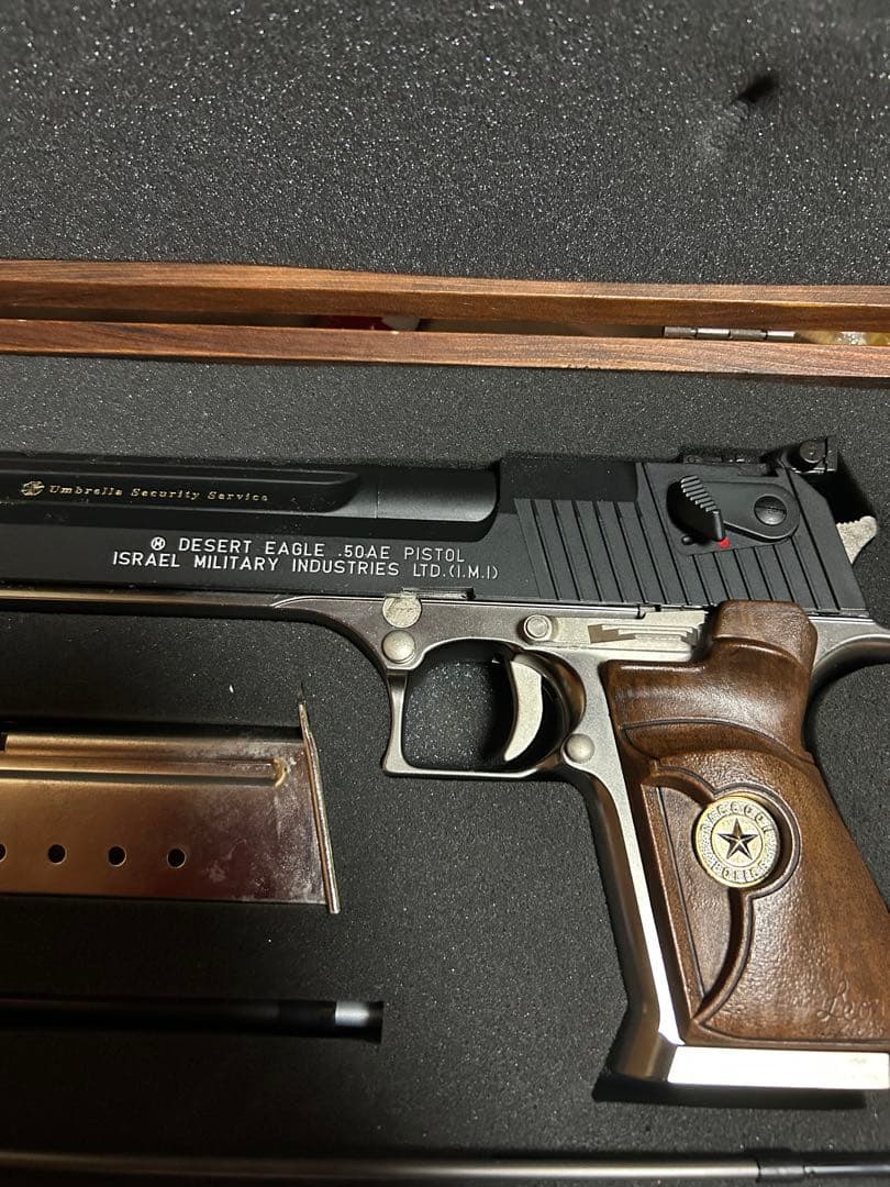 DESERT EAGLE .50AE バイオハザード