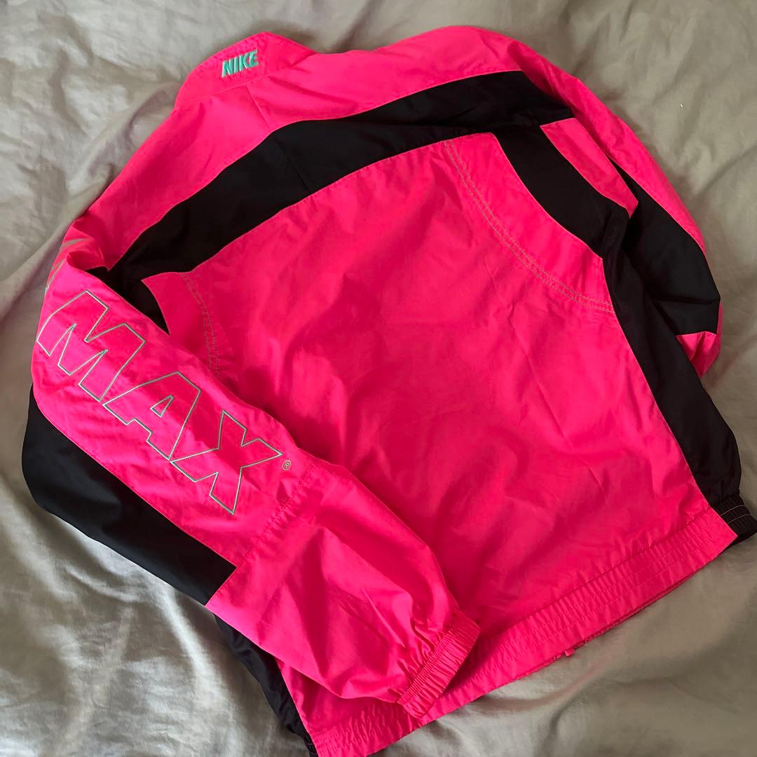 Nike ウィンドブレーカー ピンク/ブラック