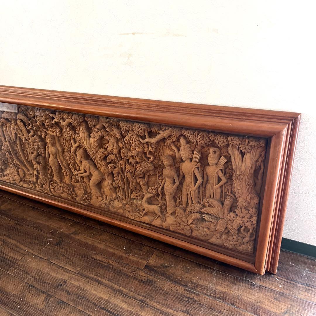 y593 特大サイズ 額装 ジャワ太古の民話を題材にした木彫りレリーフ 192㎝