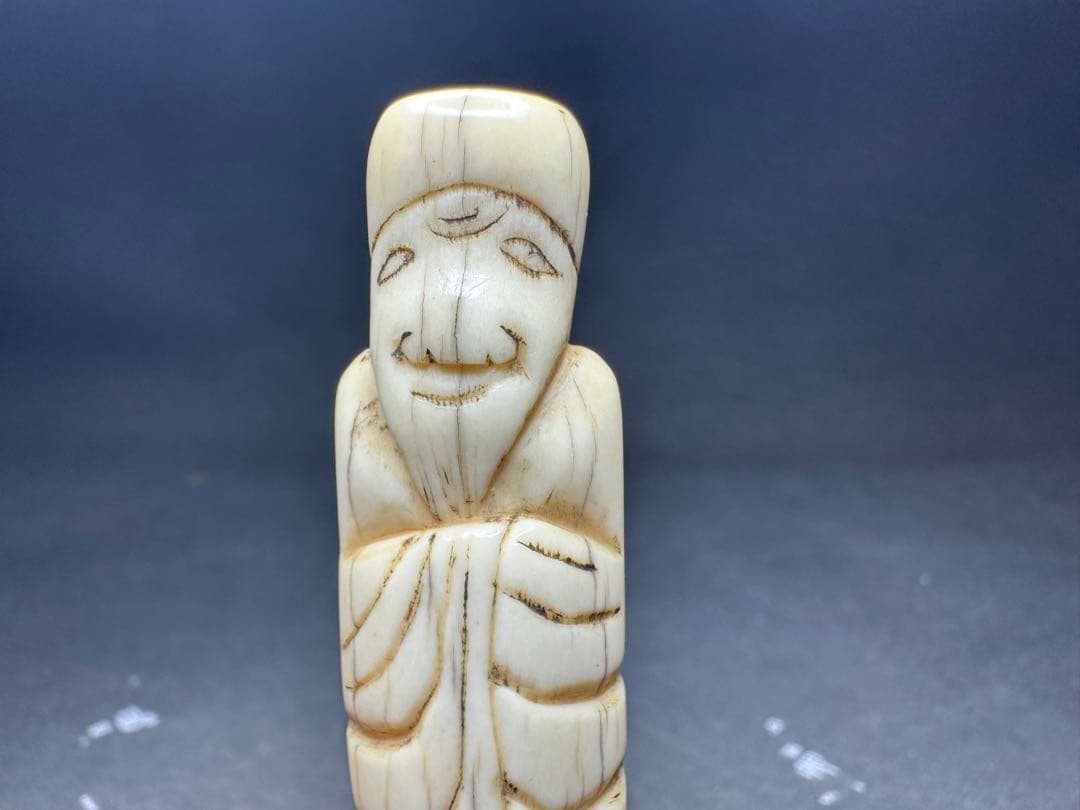 根付　天然素材　アンティーク　和彫　置物　骨董　飾り物　古美術品　 置物