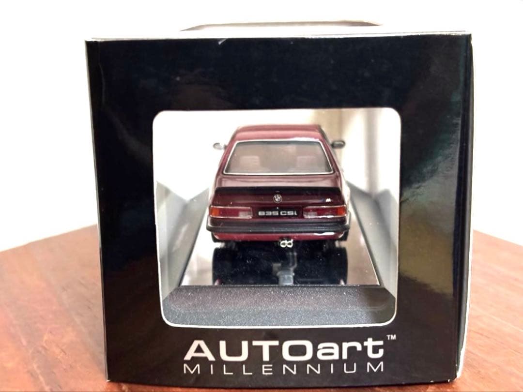  M 635 CSi ミニカー 1/43 バーガンディ