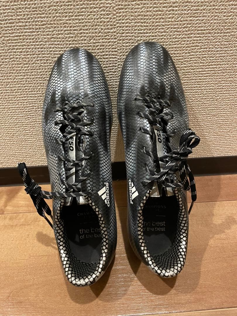 adidas アディゼロf50