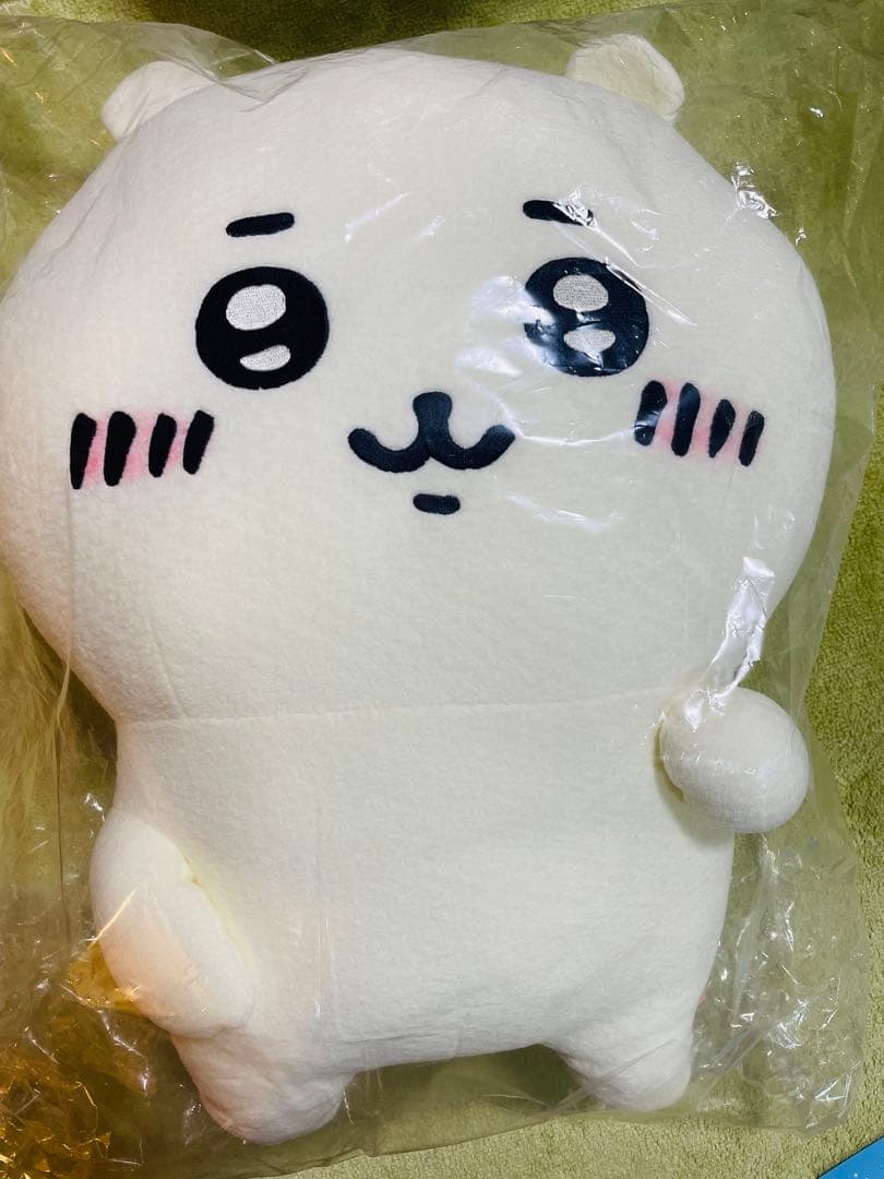 ちいかわ　討伐棒を持った特大ぬいぐるみ (特典付き)