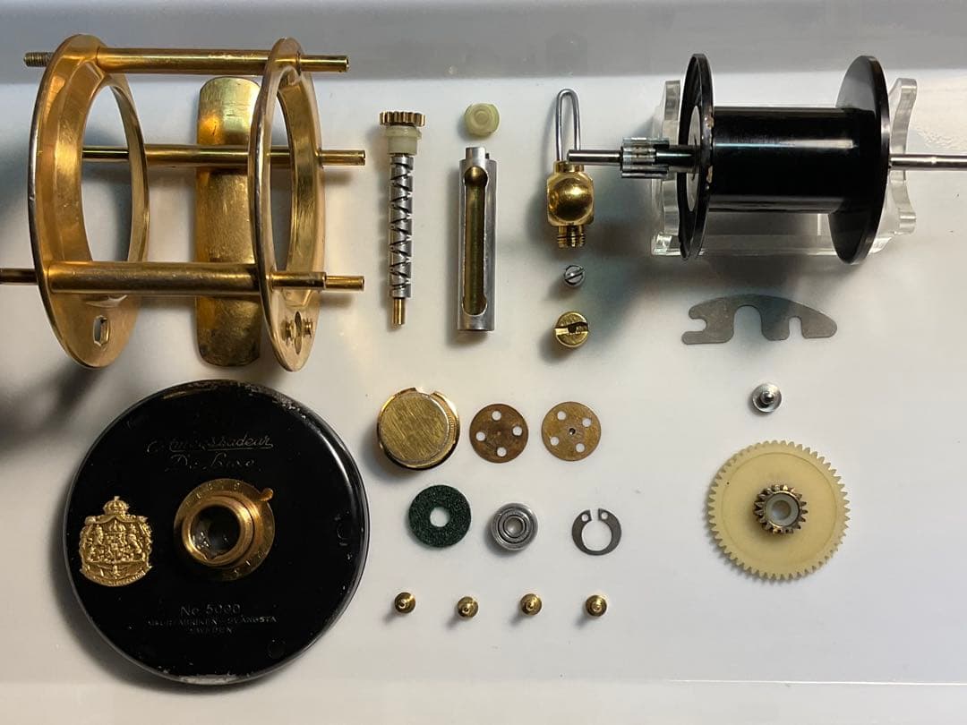 ABU アンバサダー 5000 デラックス メンテ済 フレーム修正済