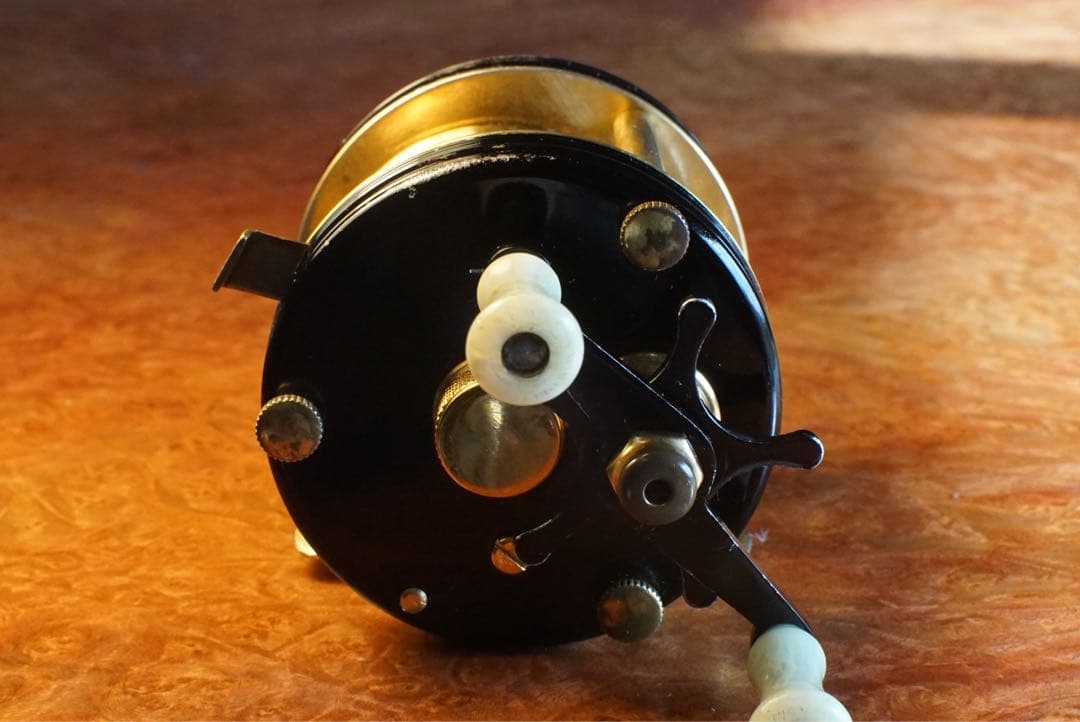 ABU アンバサダー 5000 デラックス メンテ済 フレーム修正済