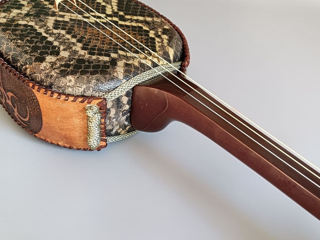 製作五棹のみ ベークライト製三線 名工平良昌則 与那城型 特注品