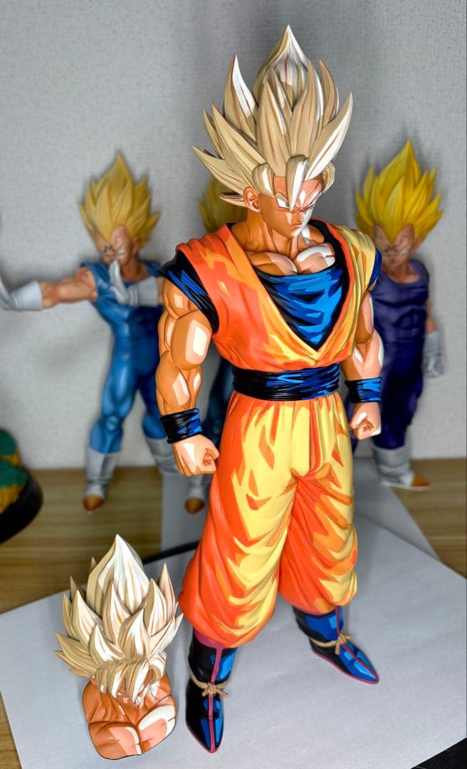 ドラゴンボール孫悟空フィギュア　リペイント　頭パンツ2点、磁石付き　輸送箱付き