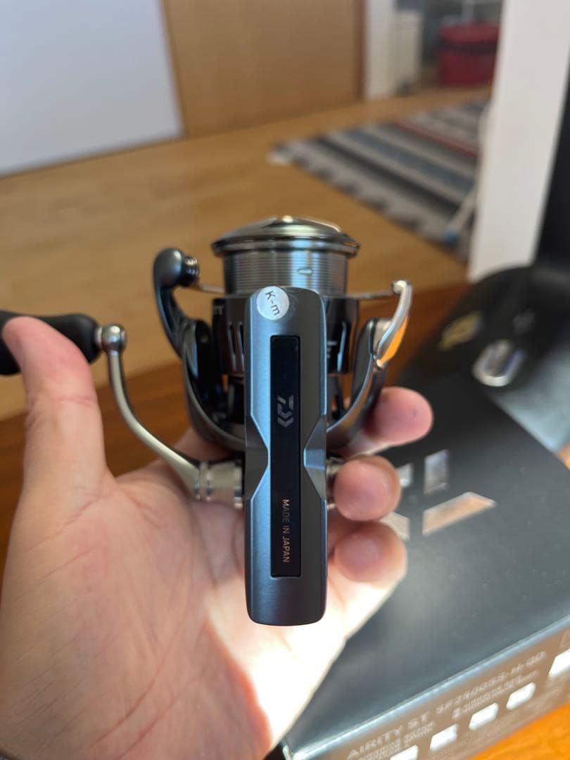 ダイワ　24エアリティST SF2500SS-H-QD