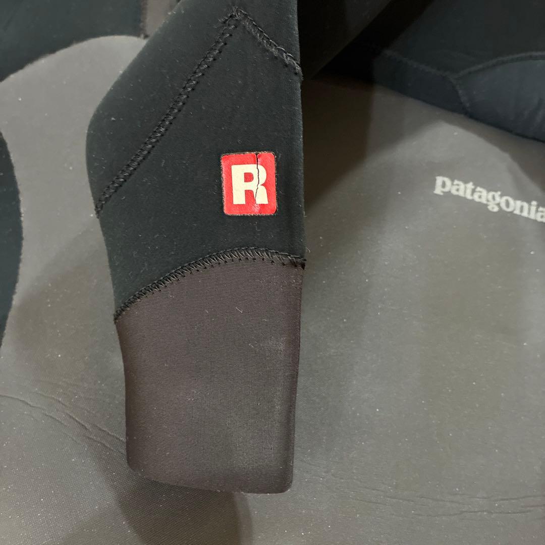 m*o様 patagonia R4セミドライスーツ ブラック